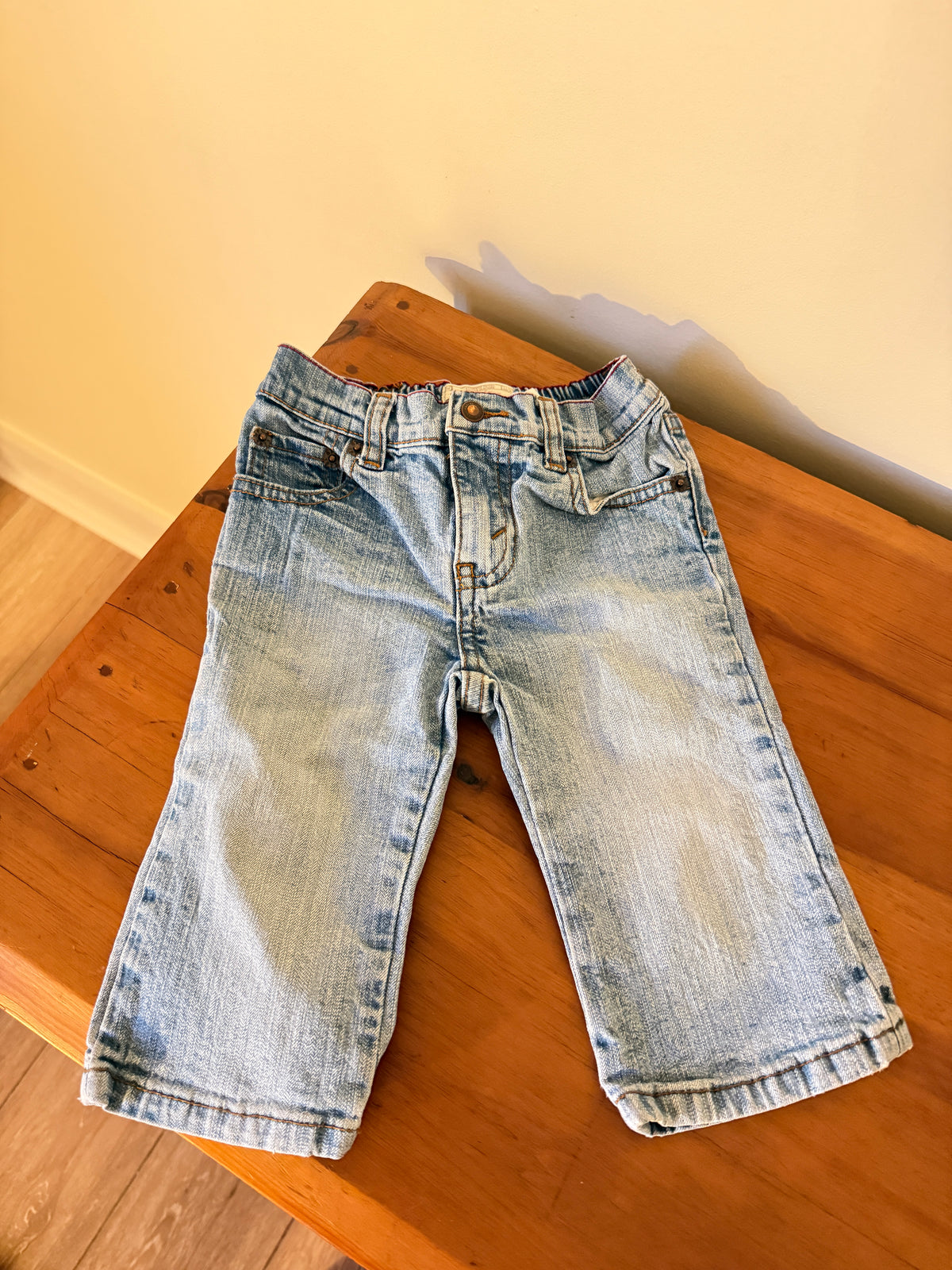 Vintage Levi Jeans (12M)